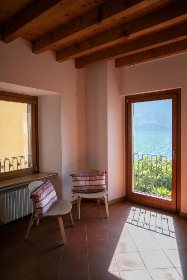 Iseolakerental - Casa Del Pescatore Riva di Solto Exterior photo