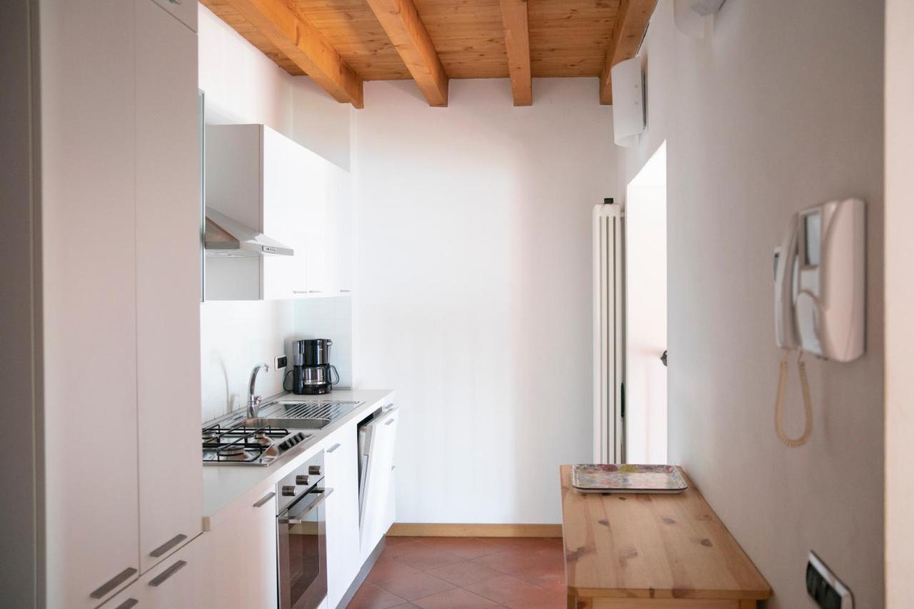 Iseolakerental - Casa Del Pescatore Riva di Solto Exterior photo