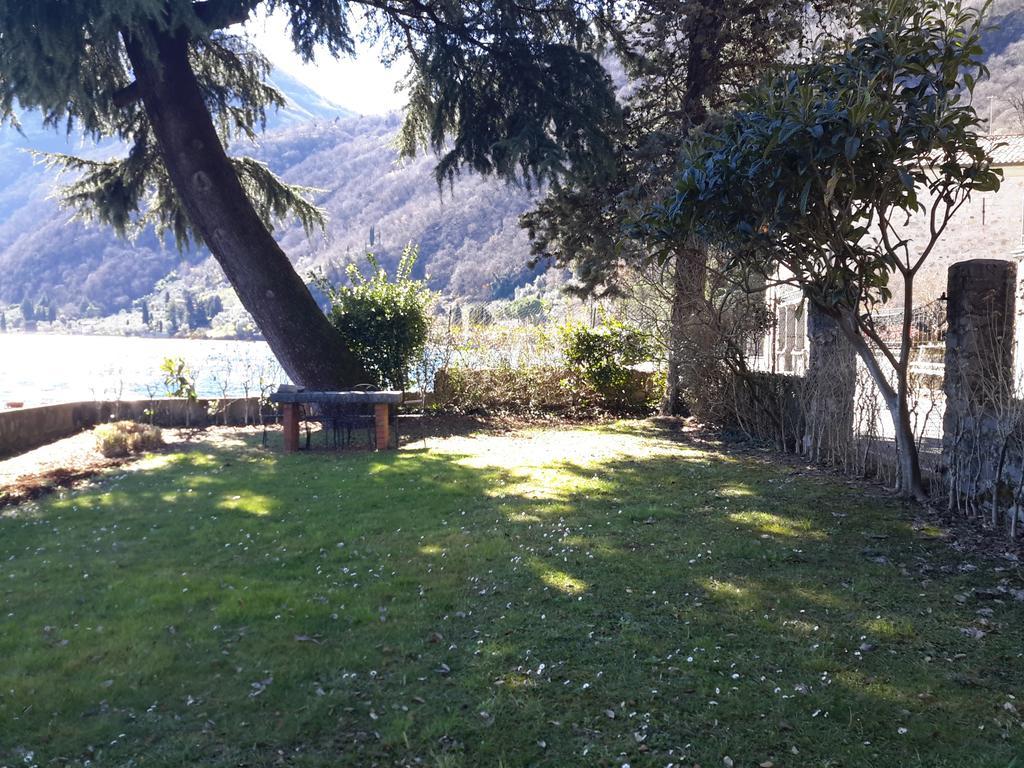Iseolakerental - Casa Del Pescatore Riva di Solto Exterior photo